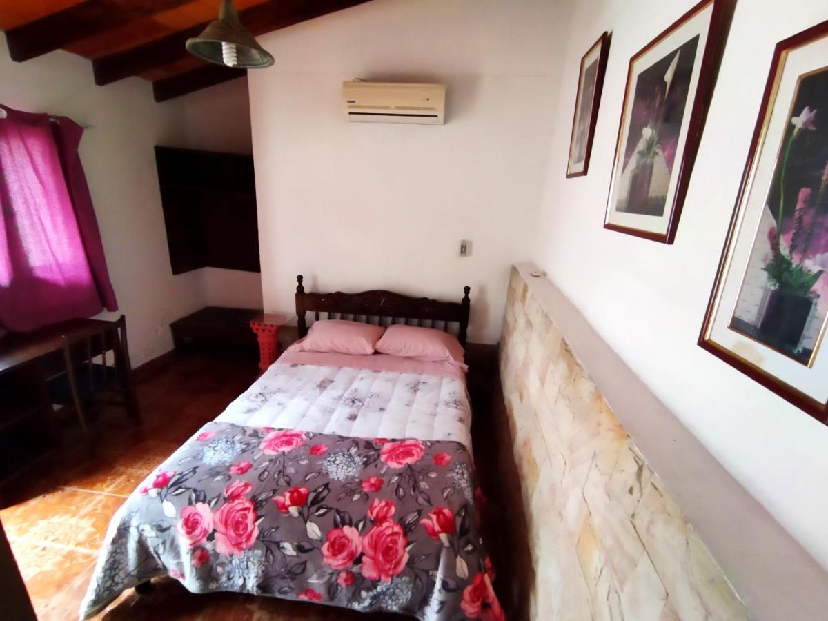 Hotel La Aparesida Areguá المظهر الخارجي الصورة