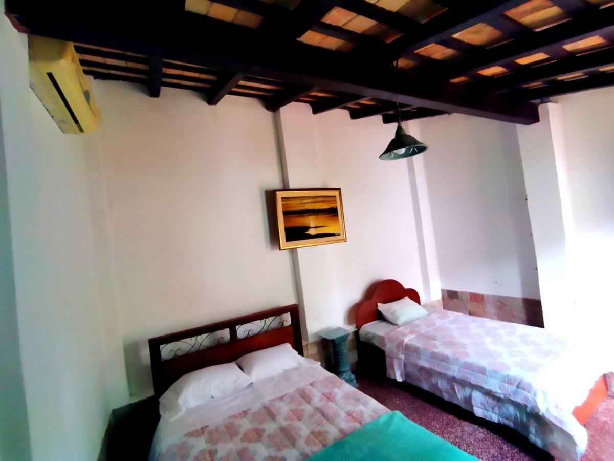 Hotel La Aparesida Areguá المظهر الخارجي الصورة